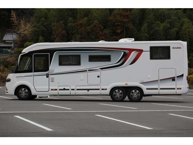 ＫＡＢＥ　インペリアル　ｉ８６０　ＬＢＧ　入庫です！ベンツベースのキャンピングカーです！最新設備満載のお車です！５名まで就寝可能となっております！お気軽にお問い合わせください！