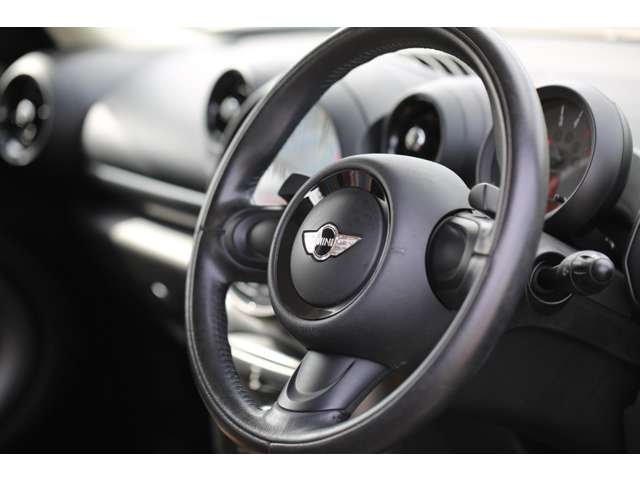 ミニ　クロスオーバーＳＤ　入庫しました！　ディーゼル　ＥＴＣ　シートカバー　アルミホイール　コンパクトで運転しやすい１台です！お気軽にお問い合わせください！