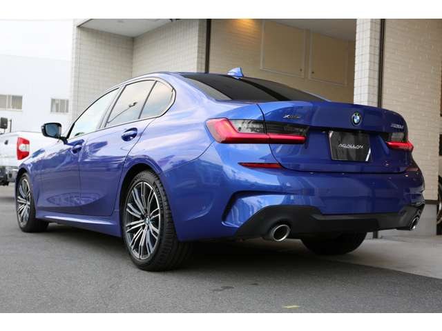 ＢＭＷ　３２０ｄ　ｘＤｒｉｖｅ　Ｍスポーツ　入庫しました！ハイラインＰＫＧ　コンフォートＰＫＧ　ドライビングアシストプロ　ナビ　ＴＶ　バックカメラ　装備充実です！お気軽にお問い合わせください！