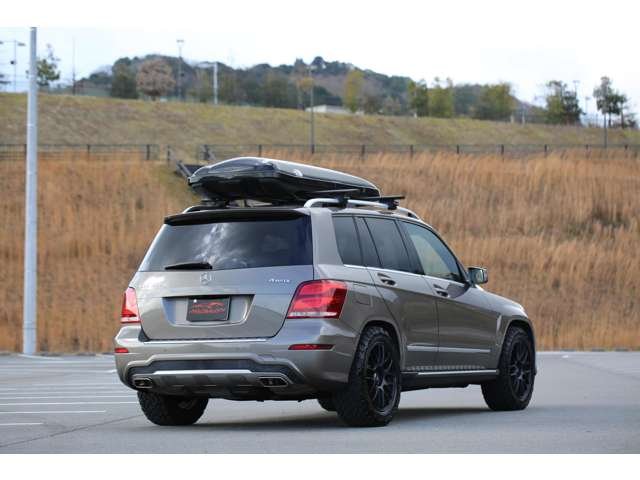ＧＬＫ３５０　入庫しました！お洒落なブラウンカラーです！社外ＡＷとオールテレーンタイヤでアウトドアな雰囲気に仕上がってます！お気軽にお問い合わせください！