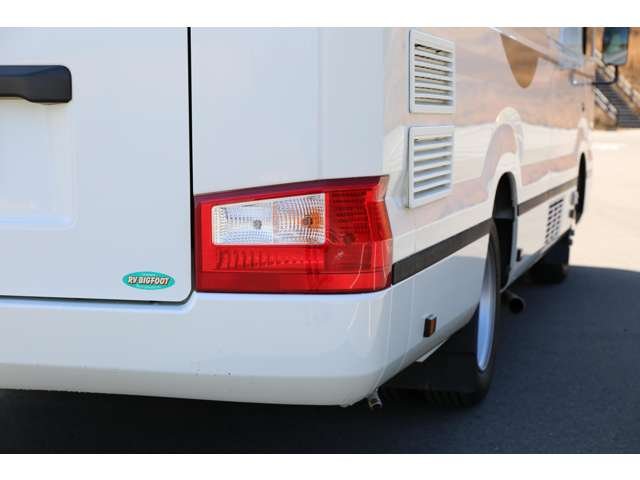 リエッセＩＩベースのＲＶビックフット　ＡＣＳ　エテルノオクタービアＭ　入庫です。サブバッテリーはＡＧＭからリチウムイオンに換装してます。低走行で使用感の少ない車両です！お気軽にお問い合わせください！