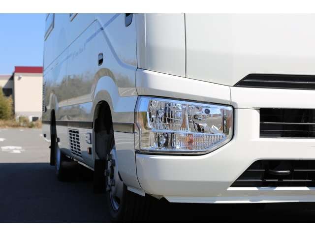 リエッセＩＩベースのＲＶビックフット　ＡＣＳ　エテルノオクタービアＭ　入庫です。サブバッテリーはＡＧＭからリチウムイオンに換装してます。低走行で使用感の少ない車両です！お気軽にお問い合わせください！