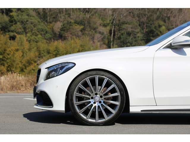 Ｃ６３ルックエアロ　２０ＡＷ　ダウンサス　純正ナビ　バックカメラ　ＥＴＣ　Ｂｌｕｅｔｏｏｔｈ接続　パワーバックドア　程よくカスタムされた１台です！お気軽にお問い合わせください！