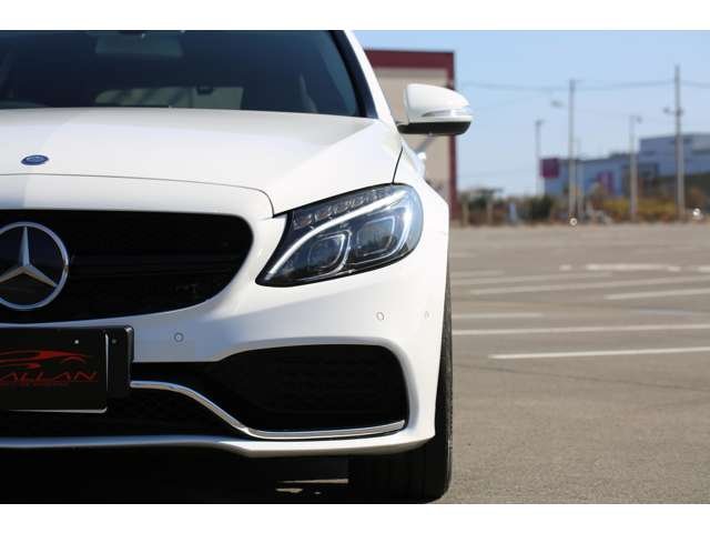 Ｃ６３ルックエアロ　２０ＡＷ　ダウンサス　純正ナビ　バックカメラ　ＥＴＣ　Ｂｌｕｅｔｏｏｔｈ接続　パワーバックドア　程よくカスタムされた１台です！お気軽にお問い合わせください！