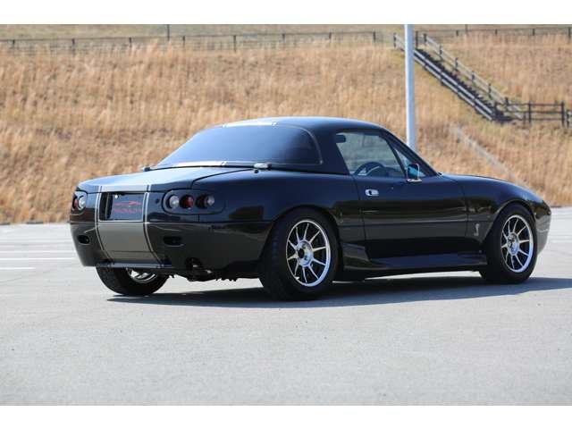 ユーノスロードスター　NA6　コブラフェイス　全塗装　ストライプラッピング　社外ホイール　ナルディステアリング　カスタム多数のお車です！お気軽にお問い合わせください！