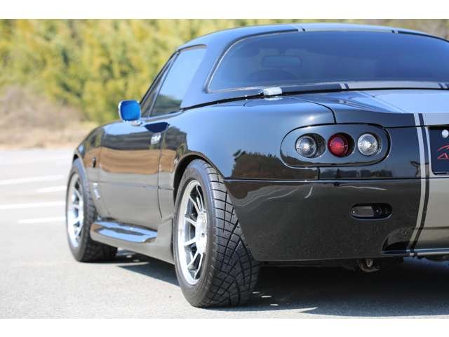 ユーノスロードスター　NA6　コブラフェイス　全塗装　ストライプラッピング　社外ホイール　ナルディステアリング　カスタム多数のお車です！お気軽にお問い合わせください！