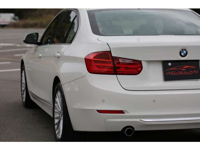 ＢＭＷ　３２０ｄブルーパフォーマンス　ラグジュアリー入庫しました！ディーゼルエンジン　ナビ　バックカメラ　ＥＴＣ　レザーシート　Ｂｌｕｅｔｏｏｔｈ接続　装備充実の１台です！お気軽にお問い合わせください
