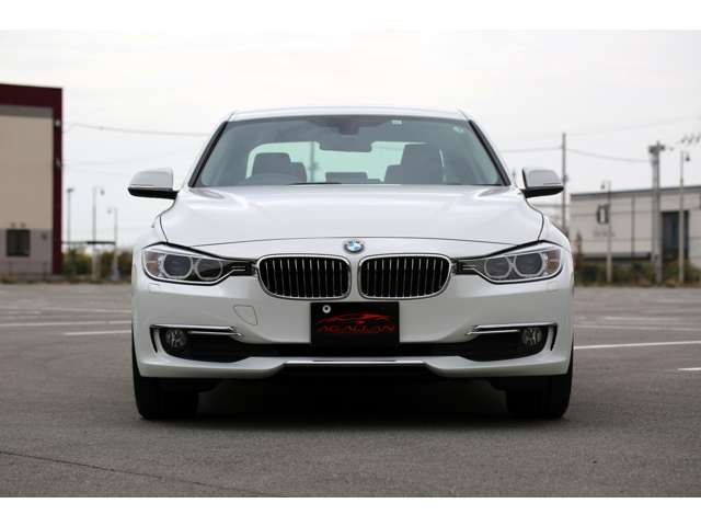 ＢＭＷ　３２０ｄブルーパフォーマンス　ラグジュアリー入庫しました！ディーゼルエンジン　ナビ　バックカメラ　ＥＴＣ　レザーシート　Ｂｌｕｅｔｏｏｔｈ接続　装備充実の１台です！お気軽にお問い合わせください