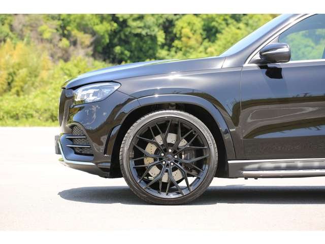 ＧＬＳ５８０　４マチックスポーツ　ショーファーパッケージ　エアバランスパッケージ　ロワリングｋｉｔ　２４インチアルミホイール　社外グリル　かっこよくカスタムされた１台です！お気軽にお問い合わせください