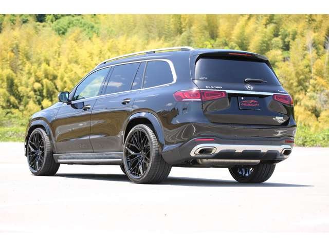 ＧＬＳ５８０　４マチックスポーツ　ショーファーパッケージ　エアバランスパッケージ　ロワリングｋｉｔ　２４インチアルミホイール　社外グリル　かっこよくカスタムされた１台です！お気軽にお問い合わせください