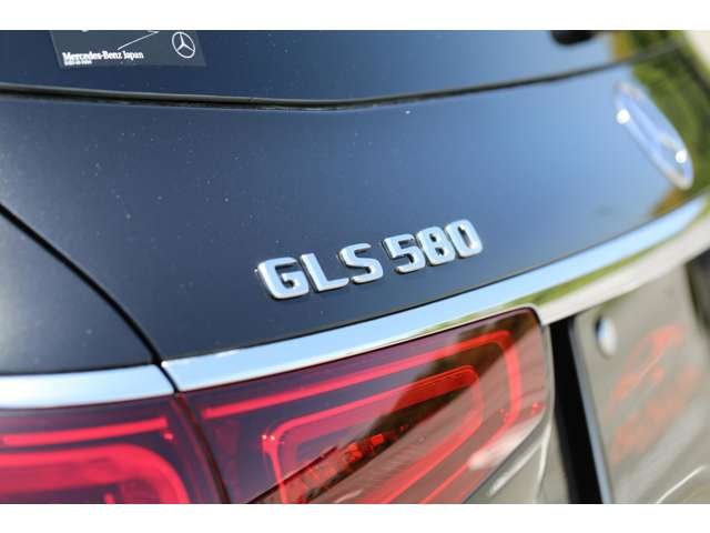 ＧＬＳ５８０　４マチックスポーツ　ショーファーパッケージ　エアバランスパッケージ　ロワリングｋｉｔ　２４インチアルミホイール　社外グリル　かっこよくカスタムされた１台です！お気軽にお問い合わせください