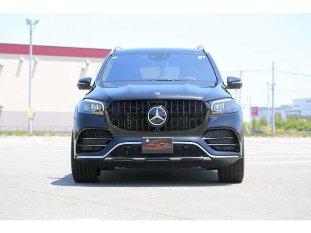 ＧＬＳ５８０　４マチックスポーツ　ショーファーパッケージ　エアバランスパッケージ　ロワリングｋｉｔ　２４インチアルミホイール　社外グリル　かっこよくカスタムされた１台です！お気軽にお問い合わせください