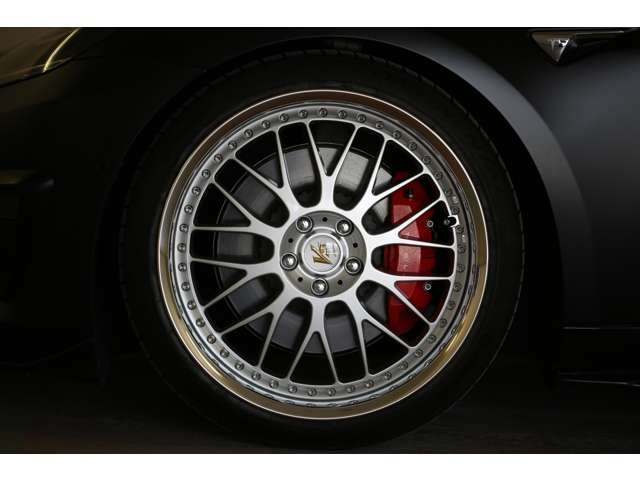 テスラモデル３　パフォーマンス　入庫しました。ＷＯＲＫ２０ＡＷ　ダウンサス　アーティシャンスピリッツエアロ　ＥＴＣ　３６０度カメラ　オートパイロット