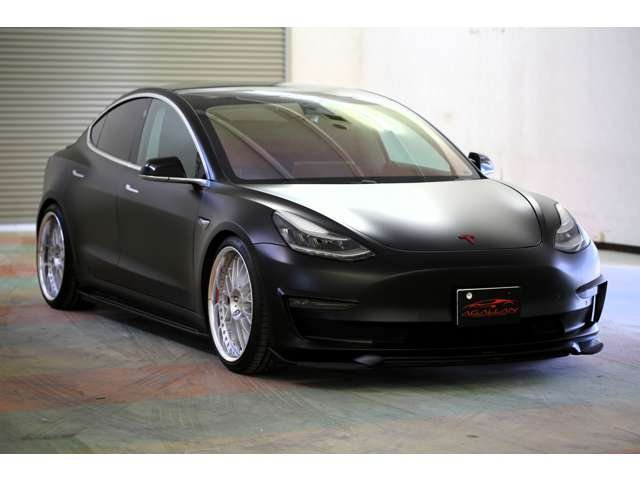 テスラモデル３　パフォーマンス　入庫しました。ＷＯＲＫ２０ＡＷ　ダウンサス　アーティシャンスピリッツエアロ　ＥＴＣ　３６０度カメラ　オートパイロット