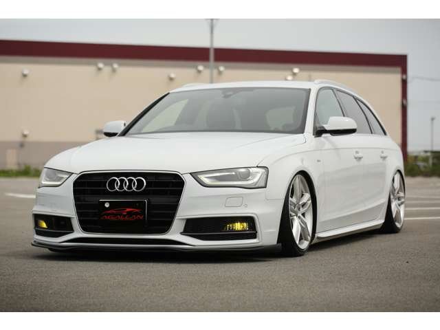 アウディA4アバントSラインパッケージ　入庫しました！エアフォースエアサス　　純正ナビ　バックカメラ　ETC　Bluetooth接続　フォグランプ　エンジンプッシュスタート　お気軽にお問い合わせください。