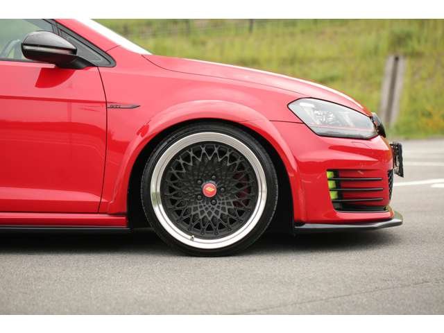 ゴルフＧＴＩ入庫しました！オーバーフェンダー　ＷＯＲＫ１８ＡＷ　社外マフラー　車高調　リアスポイラー　フロントスポイラー　カスタム多数の１台です！お気軽にお問い合わせください！