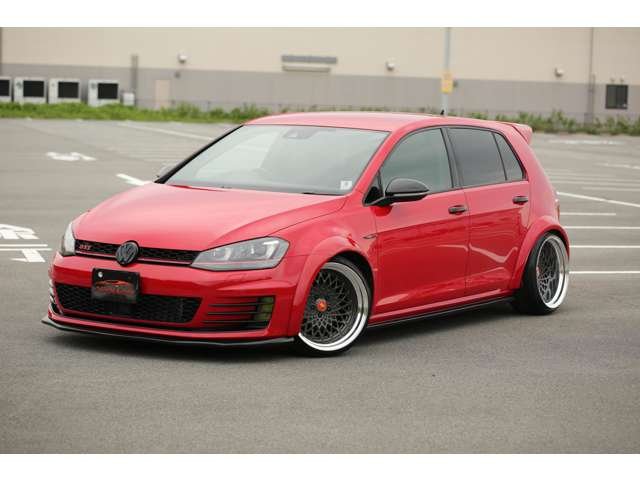 ゴルフＧＴＩ入庫しました！オーバーフェンダー　ＷＯＲＫ１８ＡＷ　社外マフラー　車高調　リアスポイラー　フロントスポイラー　カスタム多数の１台です！お気軽にお問い合わせください！
