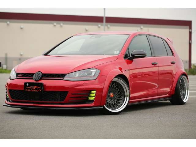 ゴルフＧＴＩ入庫しました！オーバーフェンダー　ＷＯＲＫ１８ＡＷ　社外マフラー　車高調　リアスポイラー　フロントスポイラー　カスタム多数の１台です！お気軽にお問い合わせください！